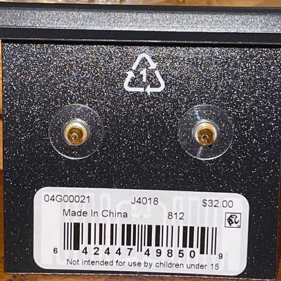 NWT DKNY round crystal post earrings - Picture 3 of 5